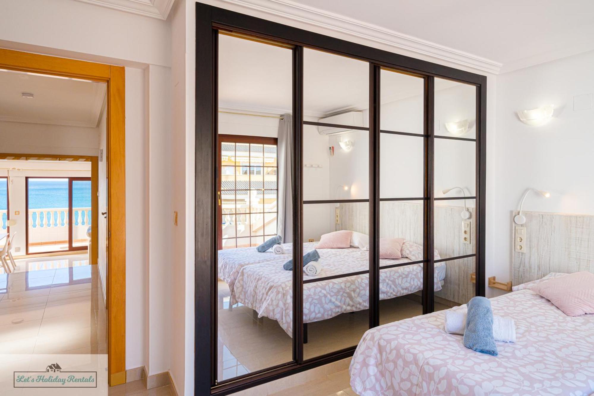 Piso Primera Linea Jakarta 3 Sea View 坎佩略 外观 照片